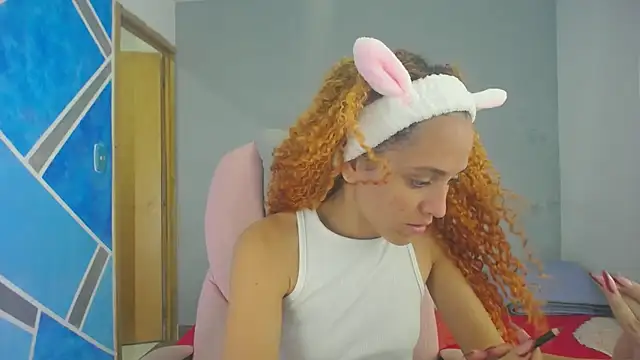 SexyLeilaa online show from 01/08/25, 03:08