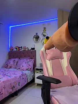 Luna Paris  online show from 01/05/26, 11:41