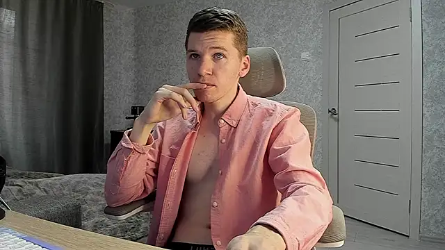 Snapshot of Bananas_dick chatting on 03/31/26, 06:25 Bananas dick online show from 03/31/26, 06:25