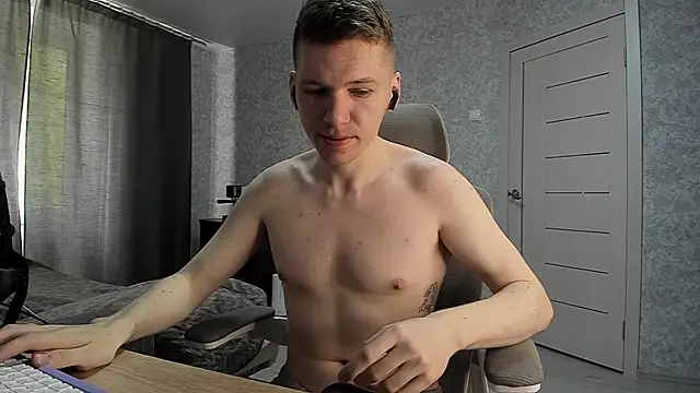 Snapshot of Bananas_dick chatting on 04/20/26, 06:16 Bananas dick online show from 04/20/26, 06:16