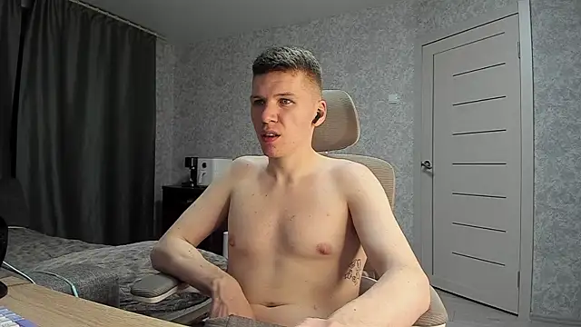 Snapshot of Bananas_dick chatting on 04/20/26, 07:37 Bananas dick online show from 04/20/26, 07:37