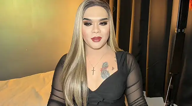 Snapshot of VictoriaEliz chatting on 03/12/25, 12:47 VictoriaEliz online show from 03/12/25, 12:47