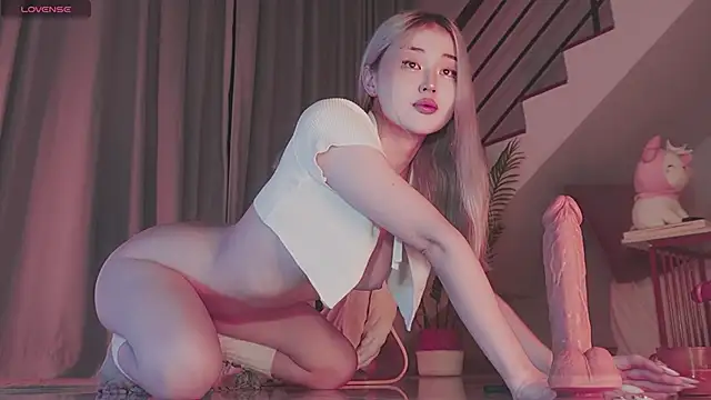 hyun chia online show from 03/08/25, 10:45