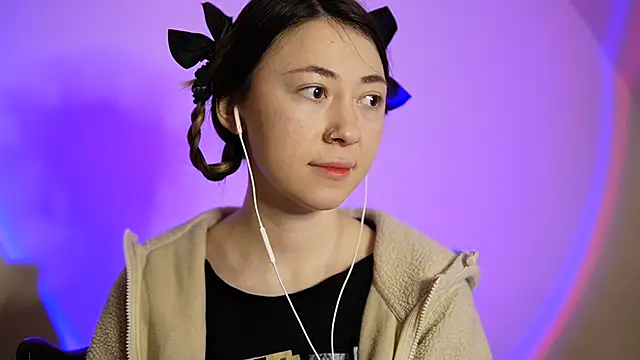 Snapshot of chibi_moon_ chatting on 12/23/24, 05:11 chibi moon online show from 12/23/24, 05:11