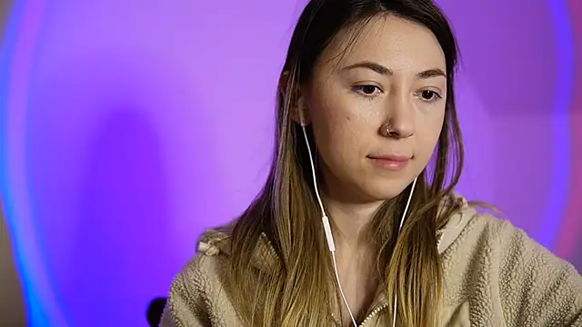 Snapshot of chibi_moon_ chatting on 01/11/25, 07:59 chibi moon online show from 01/11/25, 07:59