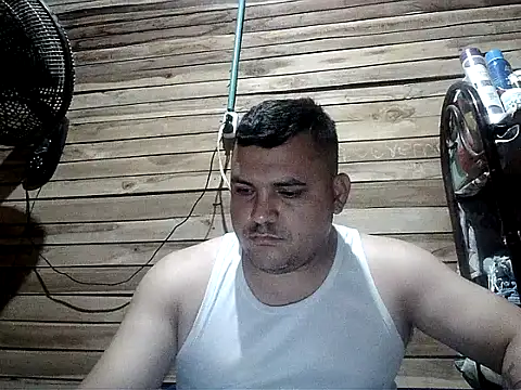 Snapshot of Arcangel_05 chatting on 03/31/26, 04:35 Arcangel 05 online show from 03/31/26, 04:35