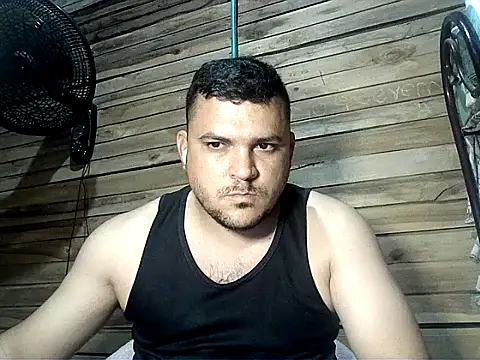 Snapshot of Arcangel_05 chatting on 04/13/26, 04:51 Arcangel 05 online show from 04/13/26, 04:51