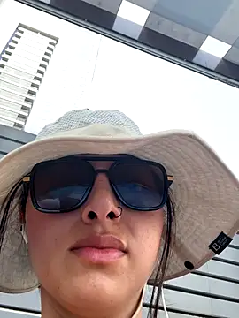 alexademie1 online show from 10/21/25, 07:09