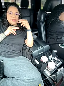 drizzypeach602 online show from 11/08/25, 07:45