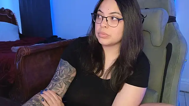 drizzypeach602 online show from 12/15/25, 03:00