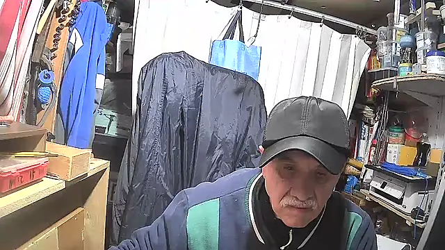 Snapshot of nonnomaturobisex chatting on 01/25/25, 03:30 nonnomaturobisex online show from 01/25/25, 03:30