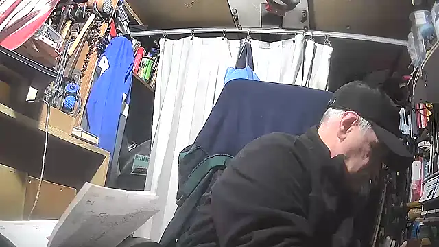 Snapshot of nonnomaturobisex chatting on 01/29/25, 07:57 nonnomaturobisex online show from 01/29/25, 07:57