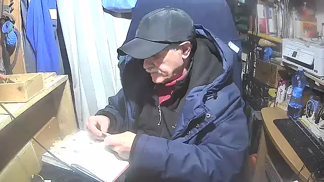 Snapshot of nonnomaturobisex chatting on 02/02/25, 09:19 nonnomaturobisex online show from 02/02/25, 09:19