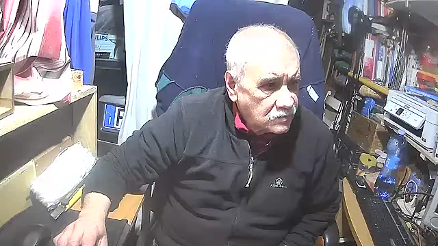 Snapshot of nonnomaturobisex chatting on 02/03/25, 07:29 nonnomaturobisex online show from 02/03/25, 07:29