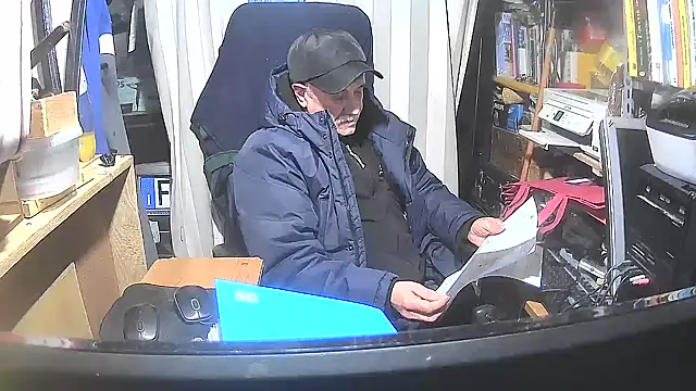 Snapshot of nonnomaturobisex chatting on 02/12/25, 06:09 nonnomaturobisex online show from 02/12/25, 06:09