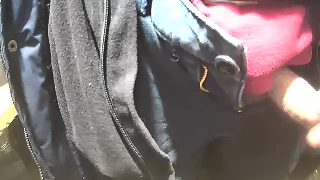 Snapshot of nonnomaturobisex chatting on 02/16/25, 11:49 nonnomaturobisex online show from 02/16/25, 11:49