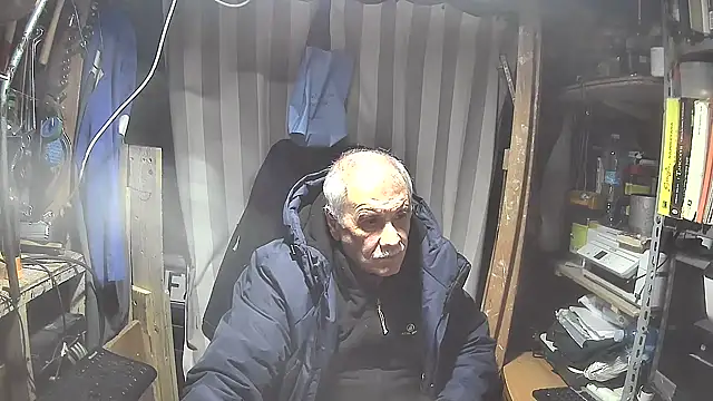 Snapshot of nonnomaturobisex chatting on 02/26/25, 04:56 nonnomaturobisex online show from 02/26/25, 04:56