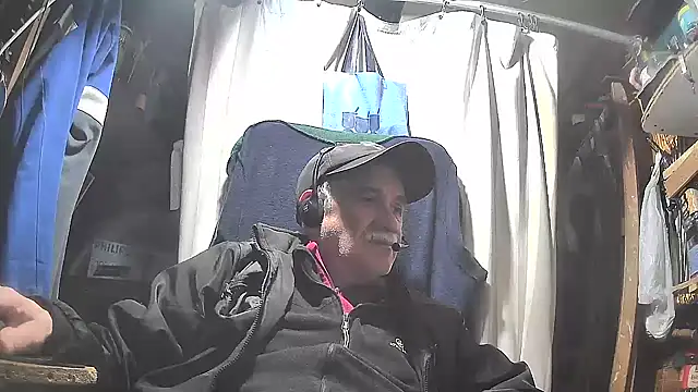 Snapshot of nonnomaturobisex chatting on 03/07/25, 12:01 nonnomaturobisex online show from 03/07/25, 12:01