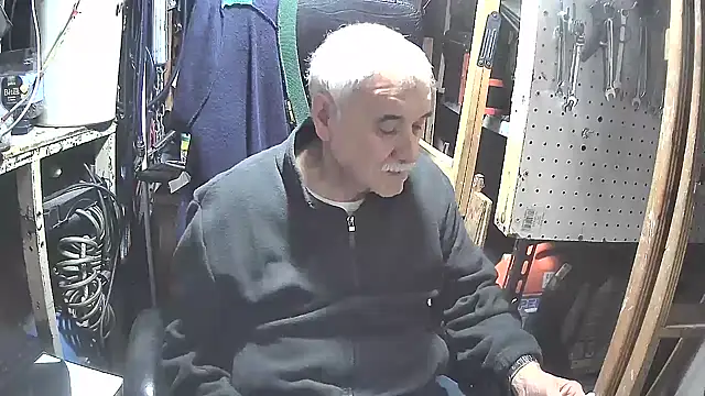 Snapshot of nonnomaturobisex chatting on 03/17/25, 07:46 nonnomaturobisex online show from 03/17/25, 07:46