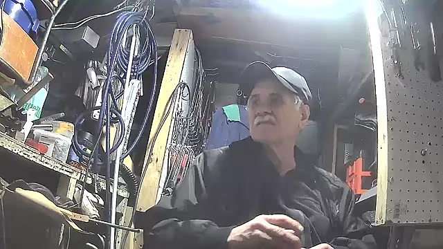 Snapshot of nonnomaturobisex chatting on 03/21/25, 02:51 nonnomaturobisex online show from 03/21/25, 02:51