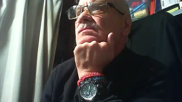 nonnomaturobisex online show from 10/16/25, 08:15