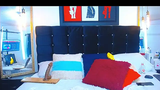 Snapshot of candela_lan chatting on 12/18/24, 11:34 candela lan online show from 12/18/24, 11:34