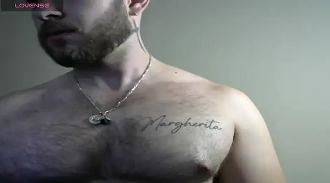 Snapshot of TONY_WHITE_7 chatting on 03/18/25, 01:10 TONY WHITE 7 online show from 03/18/25, 01:10