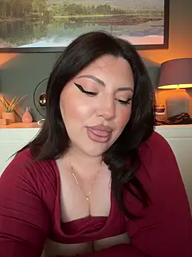 Snapshot of CurvyKimmy1 chatting on 09/22/25, 01:13 CurvyKimmy1 online show from 09/22/25, 01:13