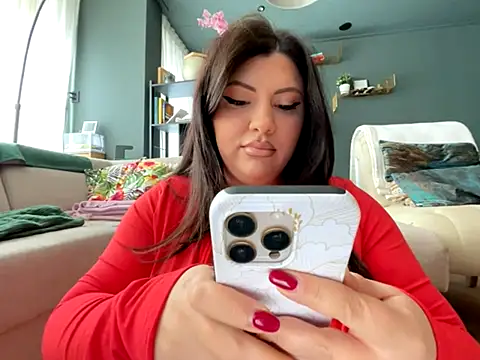 Snapshot of CurvyKimmy1 chatting on 10/24/25, 12:45 CurvyKimmy1 online show from 10/24/25, 12:45