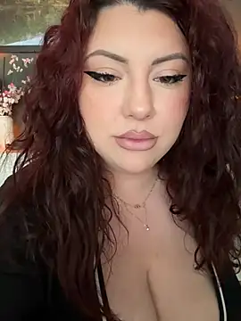 Snapshot of CurvyKimmy1 chatting on 05/05/26, 09:28 CurvyKimmy1 online show from 05/05/26, 09:28