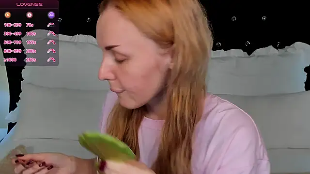 LianaFord online show from 11/25/25, 08:20