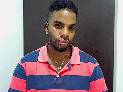 Snapshot of Rene_hotman chatting on 11/06/25, 08:10 Rene hotman online show from 11/06/25, 08:10