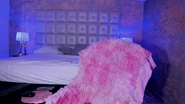 Snapshot of AntonellaRossi chatting on 12/01/25, 06:02 AntonellaRossi online show from 12/01/25, 06:02