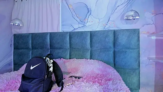 AntonellaRossi online show from 03/04/26, 07:53