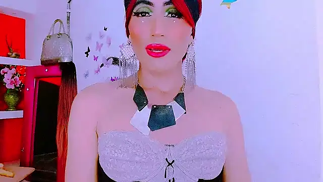 Snapshot of priscilahotker chatting on 01/19/25, 10:50 priscilahotker online show from 01/19/25, 10:50