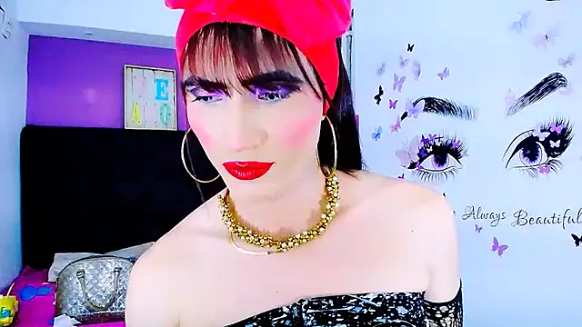 Snapshot of priscilahotker chatting on 09/17/25, 04:19 priscilahotker online show from 09/17/25, 04:19