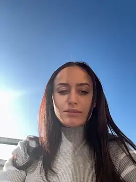 Snapshot of Zeyna1 chatting on 03/05/25, 02:23 Zeyna1 online show from 03/05/25, 02:23