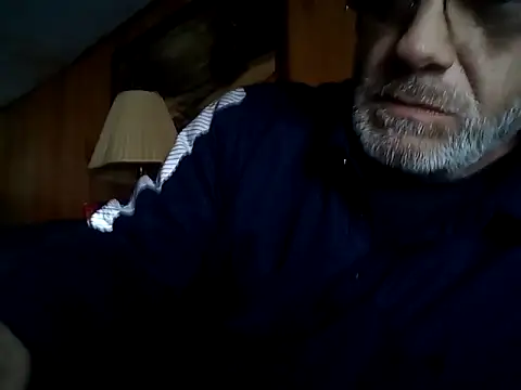 Snapshot of OralDesires2 chatting on 02/27/26, 08:53 OralDesires2 online show from 02/27/26, 08:53