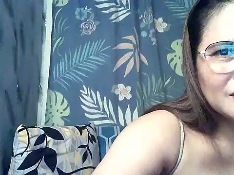 Amazing Angel22 online show from 10/12/25, 06:07