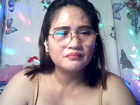 Snapshot of Amazing_Angel22 chatting on 03/12/26, 05:19 Amazing Angel22 online show from 03/12/26, 05:19