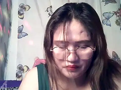 Snapshot of Amazing_Angel22 chatting on 03/22/26, 11:46 Amazing Angel22 online show from 03/22/26, 11:46