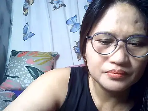 Snapshot of Amazing_Angel22 chatting on 06/24/26, 11:59 Amazing Angel22 online show from 06/24/26, 11:59