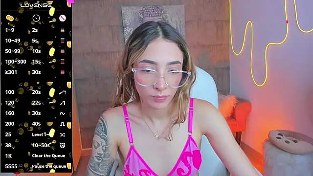 Snapshot of barbie_scoth_ chatting on 01/22/25, 07:45 barbie scoth online show from 01/22/25, 07:45