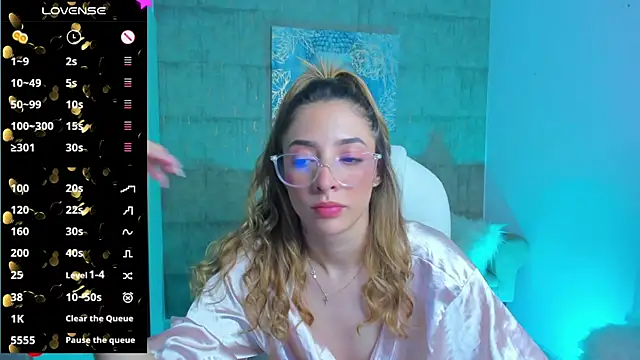 Snapshot of barbie_scoth_ chatting on 02/13/25, 10:11 barbie scoth online show from 02/13/25, 10:11