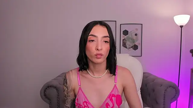 Snapshot of barbie_scoth_ chatting on 11/15/25, 07:10 barbie scoth online show from 11/15/25, 07:10