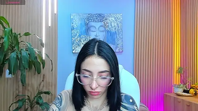 barbie scoth  online show from 05/03/26, 10:49
