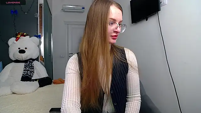 KateJonson online show from 02/10/25, 01:33