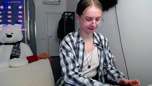 KateJonson online show from 02/20/25, 07:23