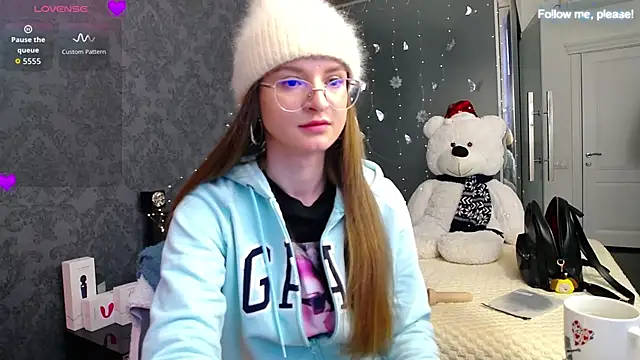 KateJonson online show from 01/12/26, 02:22