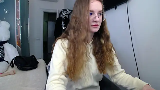 Snapshot of KateJonson chatting on 04/24/26, 06:38 KateJonson online show from 04/24/26, 06:38